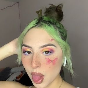 Meet your Posher, Krisaly